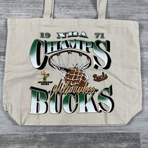 Mitchell & Ness NBA Milwaukee Bucks 1971 Champs Cream Graphic Tote‎ Bag 2.0 NWT